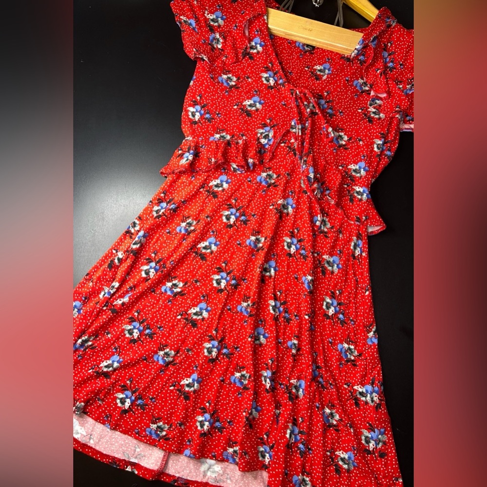 Topshop Red Polka Dot &  Floral VNeck Dress Size 4 EUC